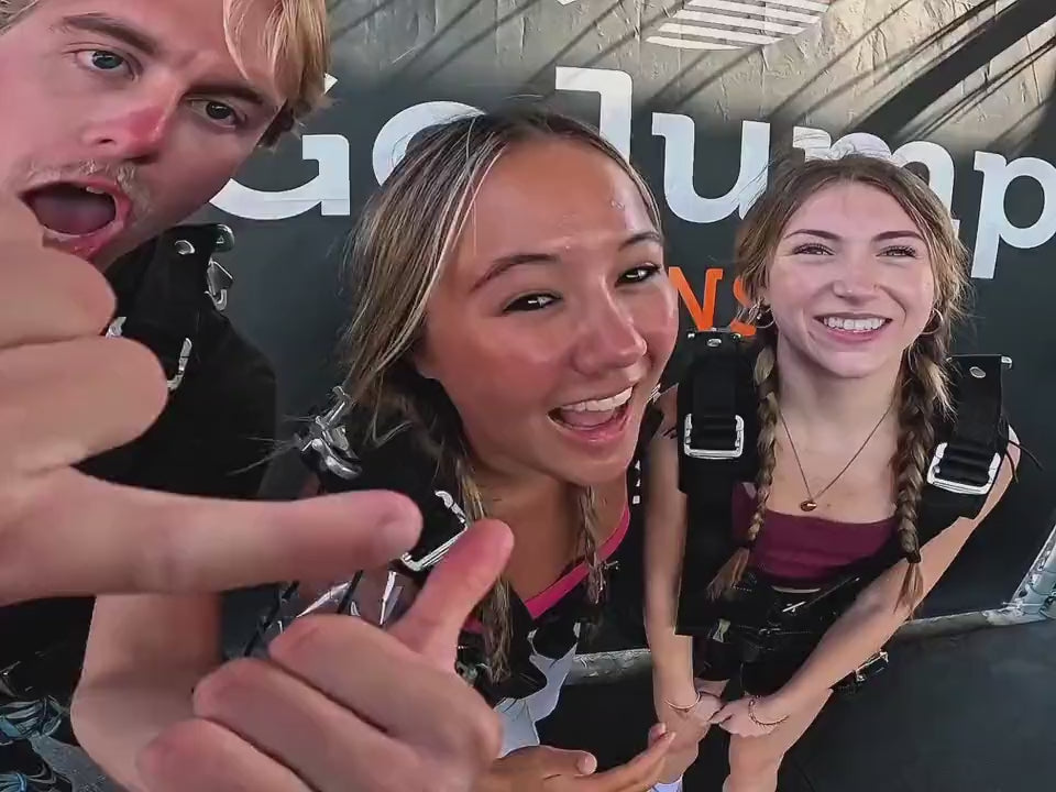 Extra Flyer perspective Photos and Video gift card